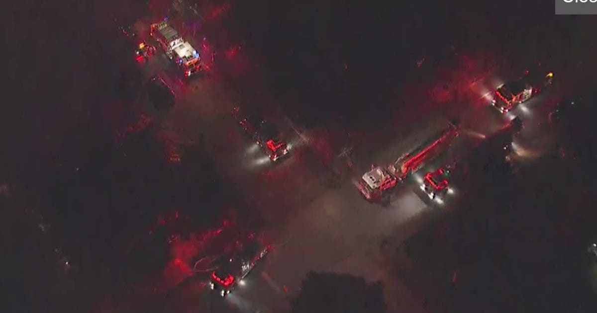 90-year-old man hospitalized after SE Atlanta house fire | FOX 5 Atlanta