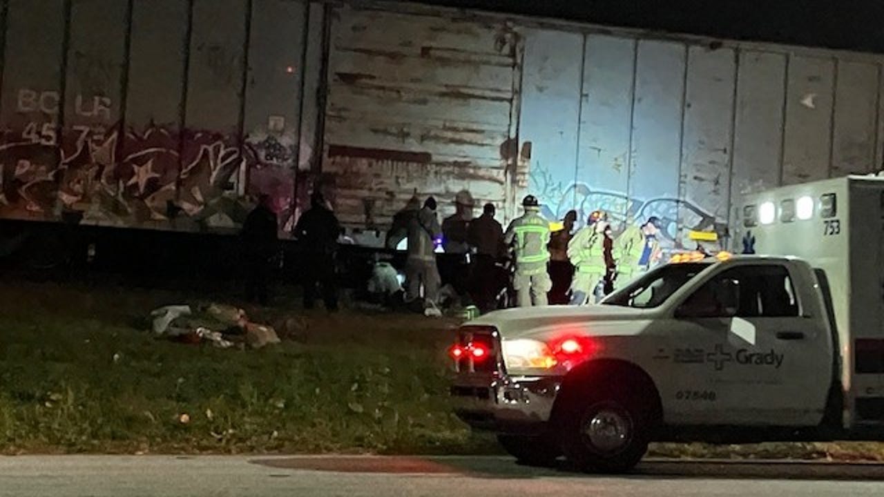 Man hit, killed by train in SW Atlanta