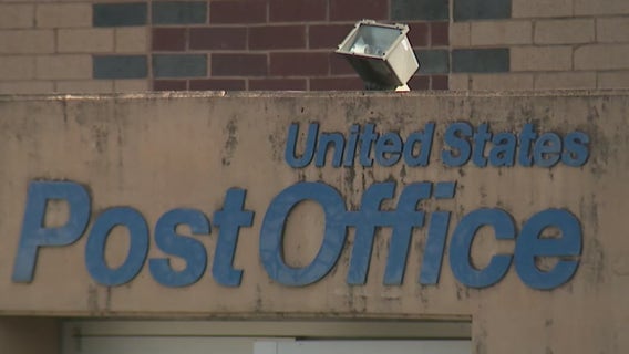 Cars ransacked at Buckhead post office