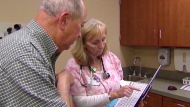 Expert shares tips for choosing a health insurance plan for 2023