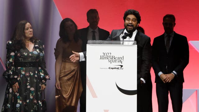 Award-winning Atlanta-area chef partners with T-Pain for wing seasoning blend