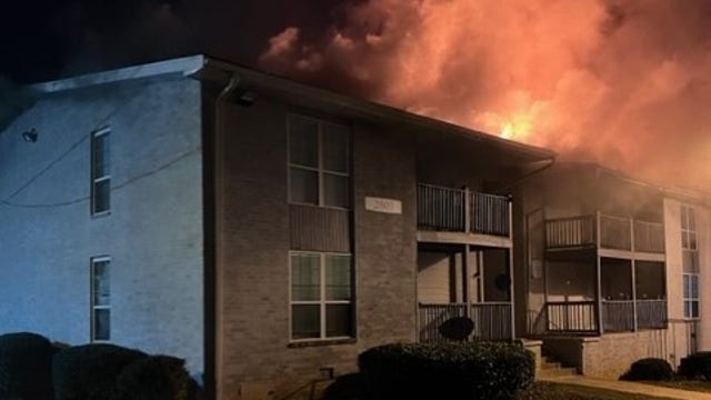 Fire displaces 13 residents of DeKalb County apartment building