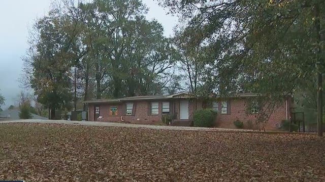 Teen rushed to the hospital after shooting at Clarkston apartment