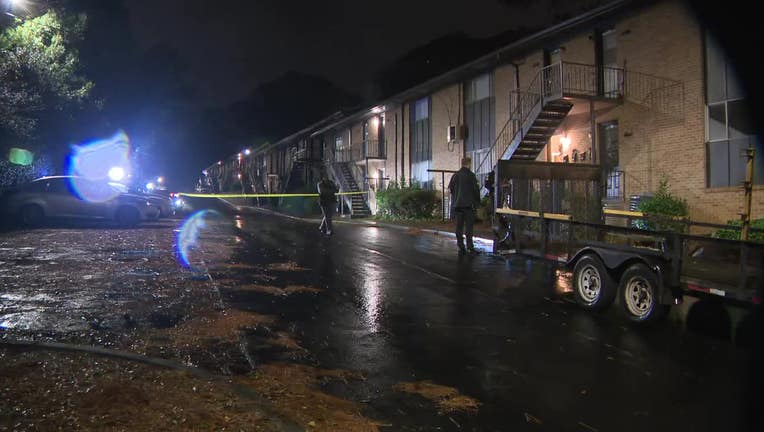 Atlanta police investigating a shooting at an apartment complex on Plaza Lane on Nov. 10, 2022.