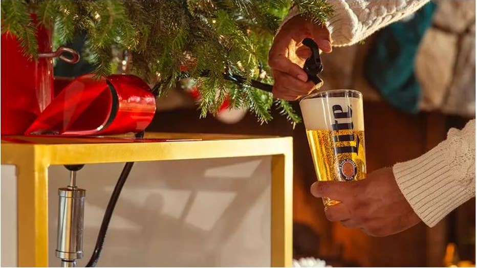 Miller Lite to include Christmas tree keg stand as part of holiday