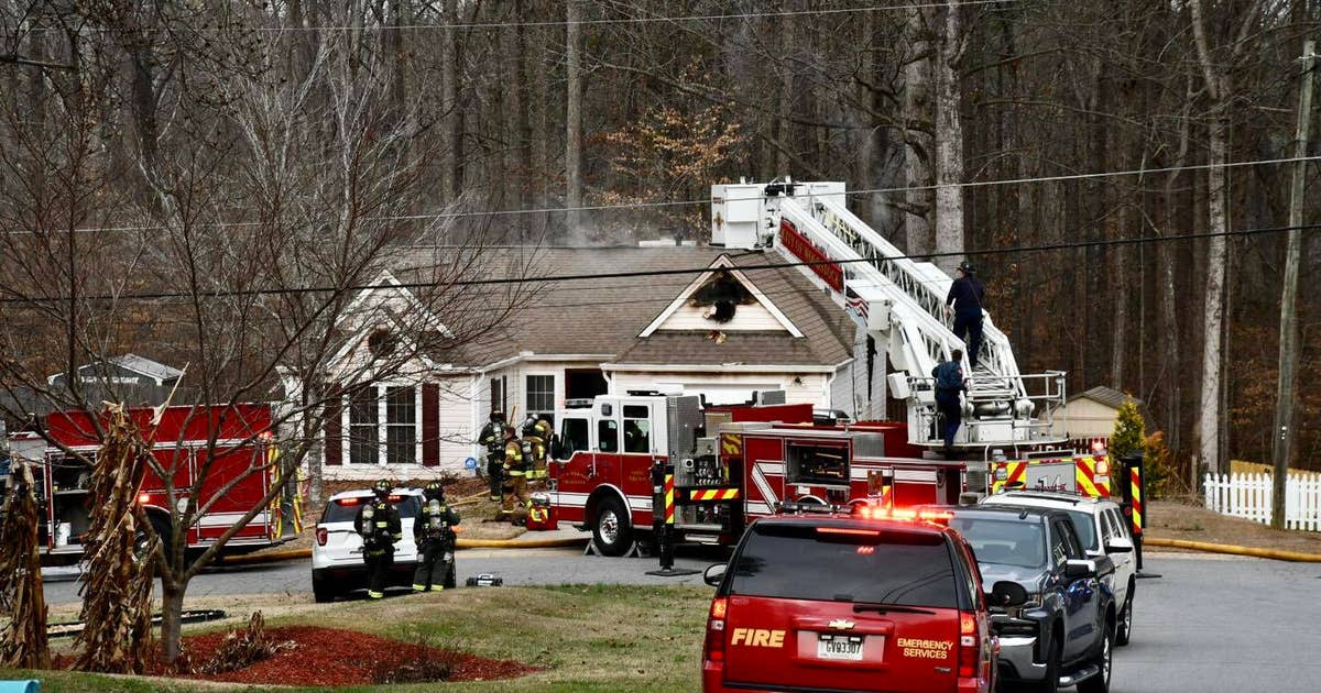 Firefighters team up to battle house fire in southeast Cherokee County ...