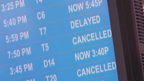 Last-minute travelers fear being stuck on Christmas