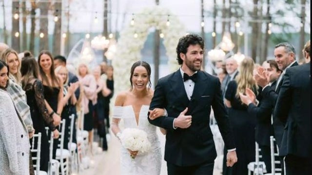 Dansby Swanson and Mallory Pugh get married in 'dream ceremony'