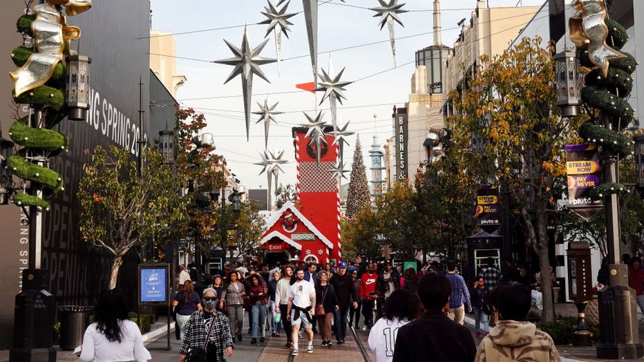 People Hit The Stores To Finish Up Their Christmas Shopping