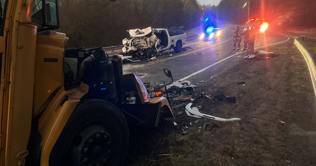 Gwinnett County crash involving school bus results in serious injuries ...