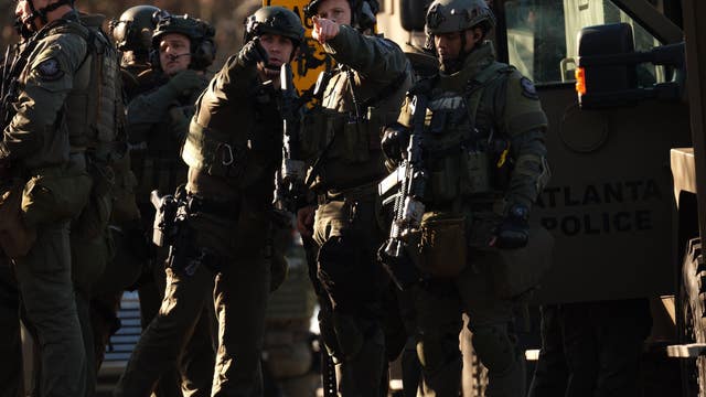 Man barricaded inside Atlanta home said he wanted to get into a shootout, police say