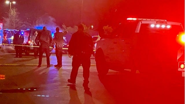 Police: Man found shot at SE Atlanta apartment complex