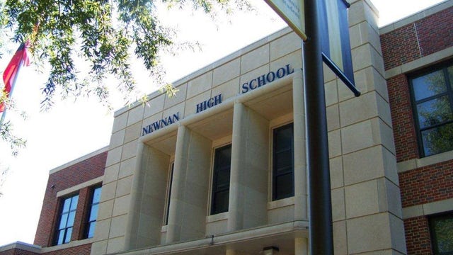 Police investigating bomb threat to Newnan High School found in bathroom