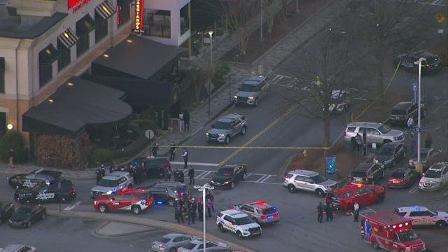 Two people exchange gunfire inside Perimeter Mall