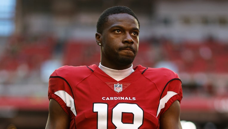 GLENDALE, ARIZONA - NOVEMBER 06: A.J. Green #18 of the Arizona Cardinals looks on prior to an NFL Football game between the Arizona Cardinals and the Seattle Seahawks at State Farm Stadium on November 06, 2022 in Glendale, Arizona. (Photo by Michael Owens/Getty Images)GLENDALE, ARIZONA - NOVEMBER 06: A.J. Green #18 of the Arizona Cardinals looks on prior to an NFL Football game between the Arizona Cardinals and the Seattle Seahawks at State Farm Stadium on November 06, 2022 in Glendale, Arizona. (Photo by Michael Owens/Getty Images)