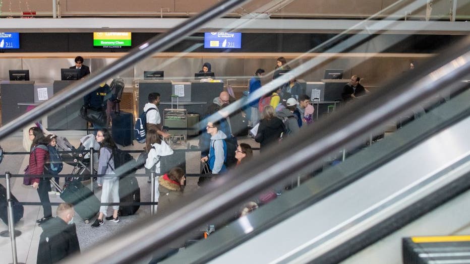 Crowds at Detroit Metropolitan Wayne County Airport