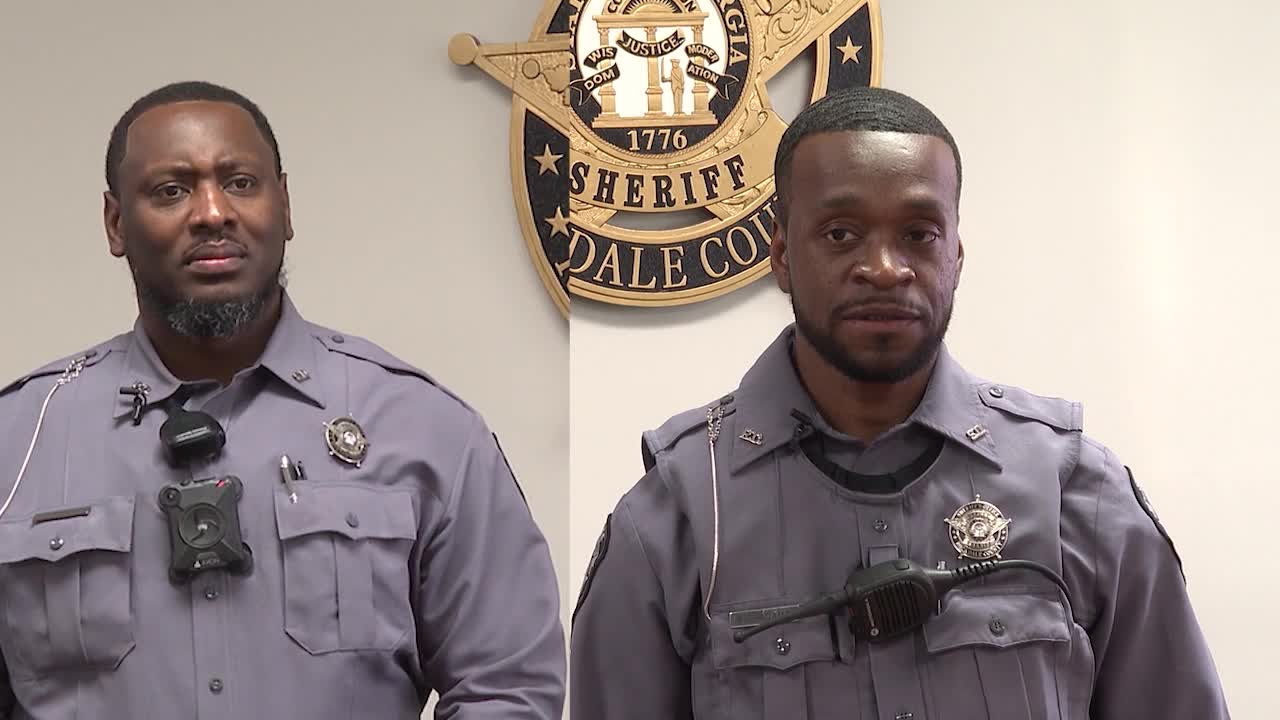 Georgia deputies help woman going through mental health crisis Georgia deputies help woman going through mental health crisis