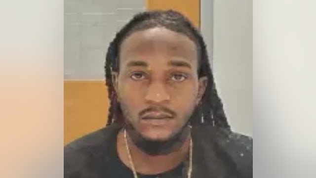 Police: 'Dangerous' felon on the run after Clayton County shooting