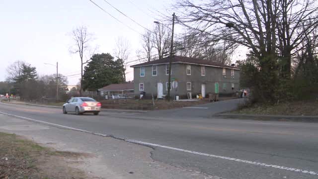 Search for Georgia man accused of killing pregnant mother, her unborn child