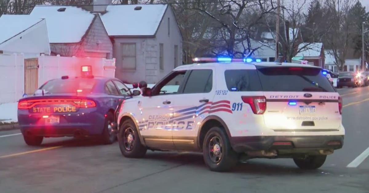 Barricaded gunman arrested after shooting 2 state police troopers on ...