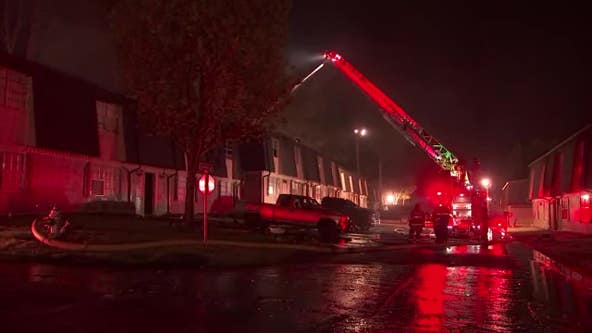 Fire displaces 8 families at Clayton County apartment complex