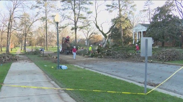 Floyd County cleaning up after trees, power lines downed during severe storms