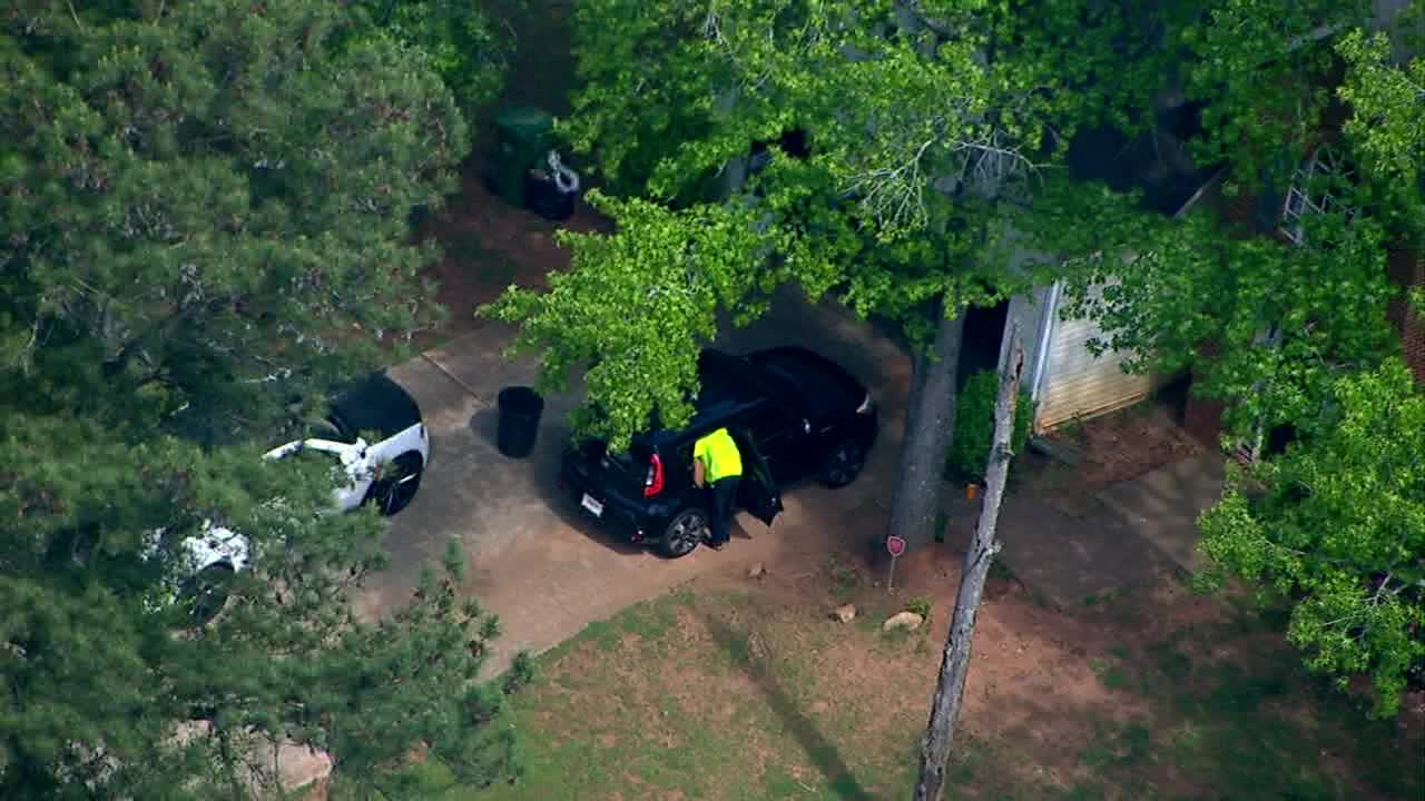 DeKalb County homeowner shoots teen breaking into car police say DeKalb County homeowner shoots teen breaking into car police say