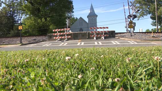 Acworth officials to permanently shut down crossing known for train, tractor-trailer accidents