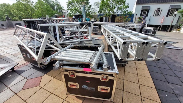 Decatur Square comes alive with the sound of music