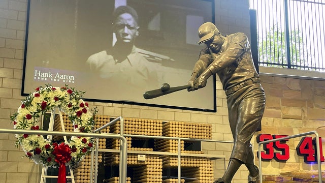 Braves country remembers Hank Aaron's 715th home run 49 years later