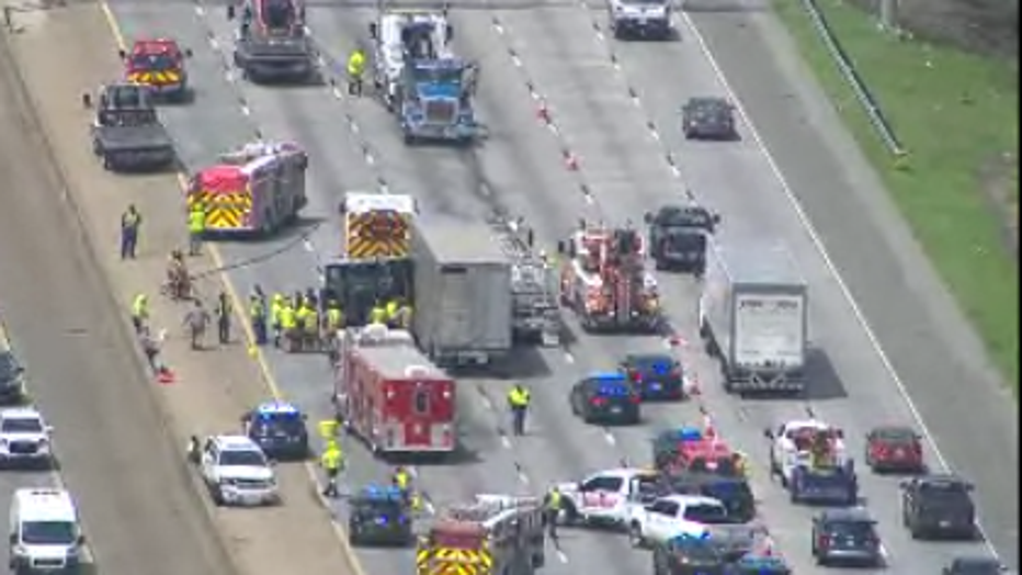 Major Crash Shuts Down Four Lanes, Backs Up Traffic On I-75 | FOX 5 Atlanta