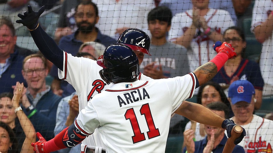 Arcia delivers winning hit in 9th, Braves beat Padres 7-6 - The