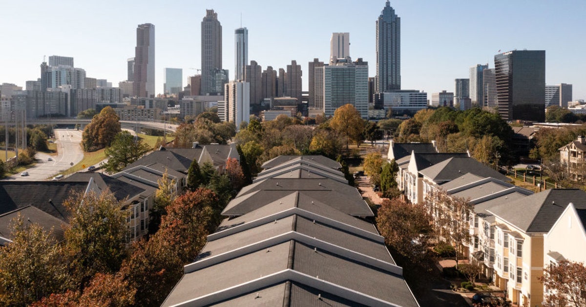 Metro Atlanta cracks top 6 in population: It's getting crowded down