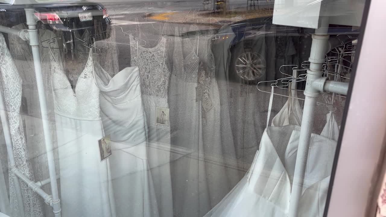 Brides to be desperate for answers as bridal boutique abruptly closes