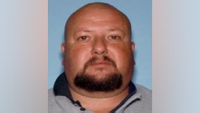 Buford man wanted on insurance fraud, forgery charges