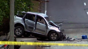 2 dead, 4 hospitalized in head-on Atlanta collision