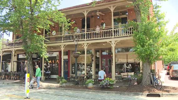 Parking and traffic concerns fuel opposition to Roswell’s pedestrian-only Canton Street plan