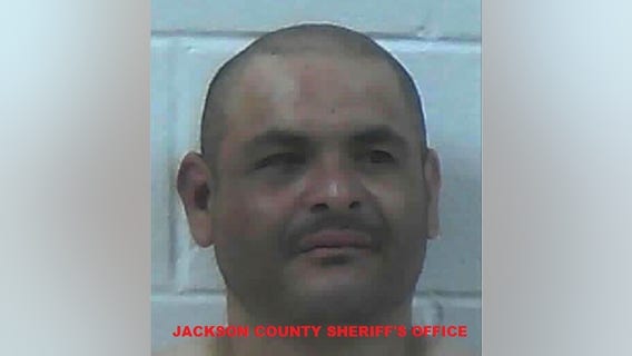 Man arrested in Lilburn for breaking into cars, home