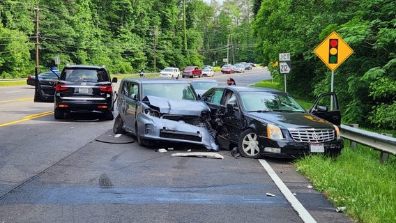 Medical emergency triggers multi-car crash in Lithonia, police say