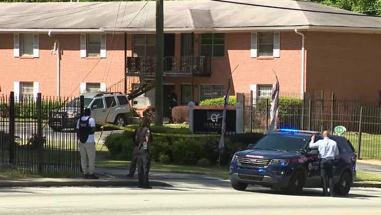 Woman Reportedly Shot By Man At SW Atlanta Apartment Complex