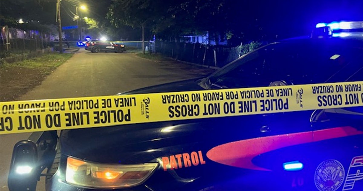 Man found shot to death on Charleston Avenue in SE Atlanta | FOX 5 Atlanta