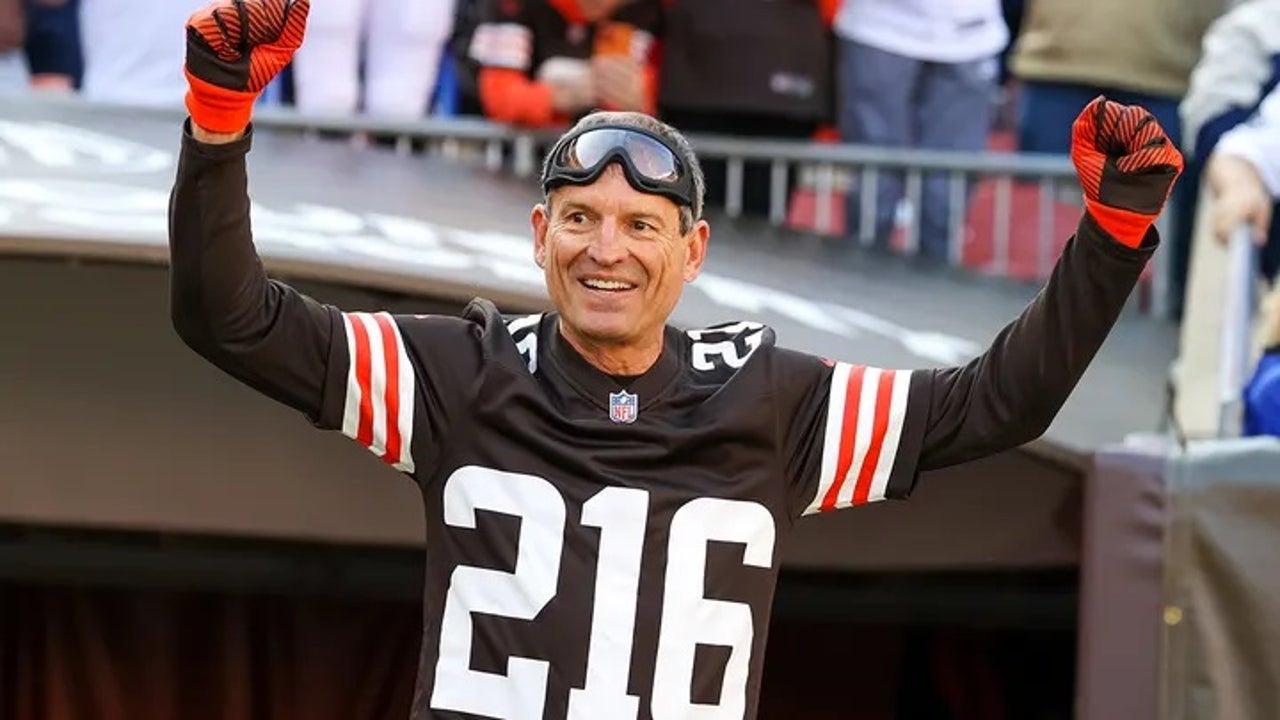 CLEVELAND, OH - OCTOBER 16: The Cleveland Browns take the field prior to  the National Football League game between the New England Patriots and Cleveland  Browns on October 16, 2022, at FirstEnergy