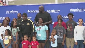 Shaq, Atlanta athletes give back to area youth
