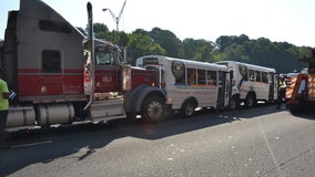 Daycare buses with kids on board involved in 5-vehicle wreck on I-75