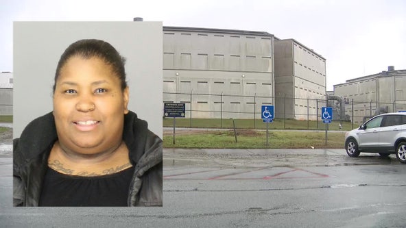 Clayton County Jail employee accused of using inmate's credit card at Macy's