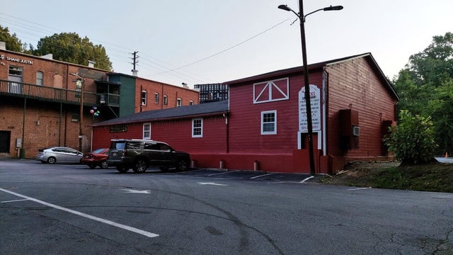 Buckhead 'barn' hosts unique selection of summer camps