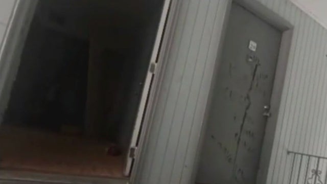 Decomposing body of young girl found in vacant DeKalb County apartment