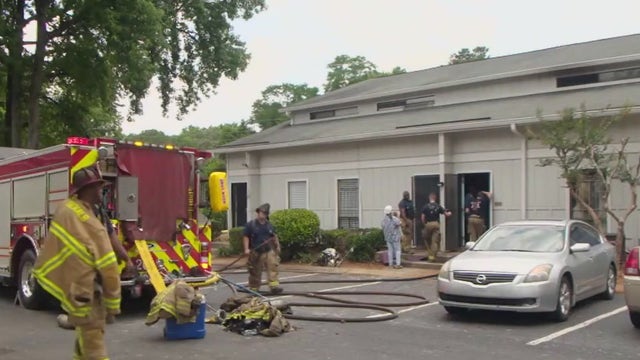 Fire at Decatur Lofts on Panthersville Road