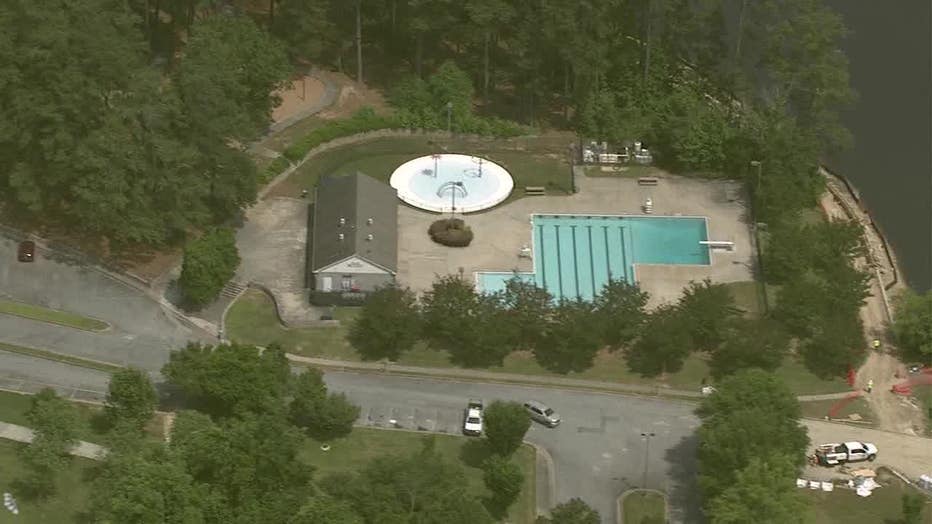 Briscoe Park Pool in Snellville