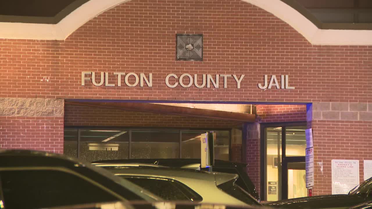Fulton jail overcrowding: Commissioner board approves controversial plan
